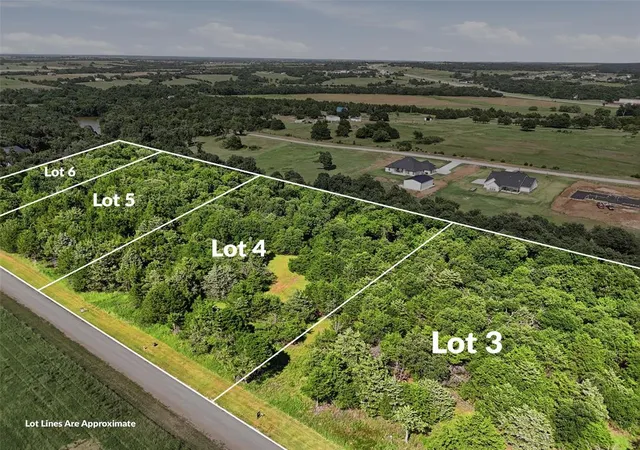 1st image of 960 Creekside Trl #004, Guthrie, OK 73044 | MLS# 1241338