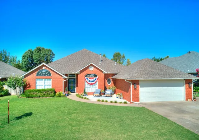 1st image of 804 Fairway Dr, Norman, OK 73069 | MLS# 1241362