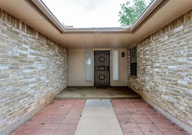4th image of 908 S Meadow Ln, Mustang, OK 73064 | MLS# 1241363