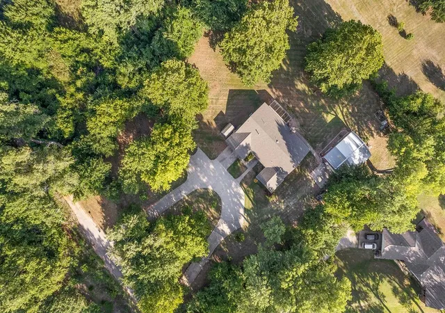 2nd image of 2341 Squirrel Rd, Tuttle, OK 73089 | MLS# 1241369