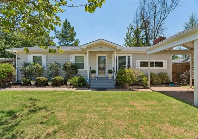 4th image of 811 2Nd St, Maysville, OK 73057 | MLS# 1241371