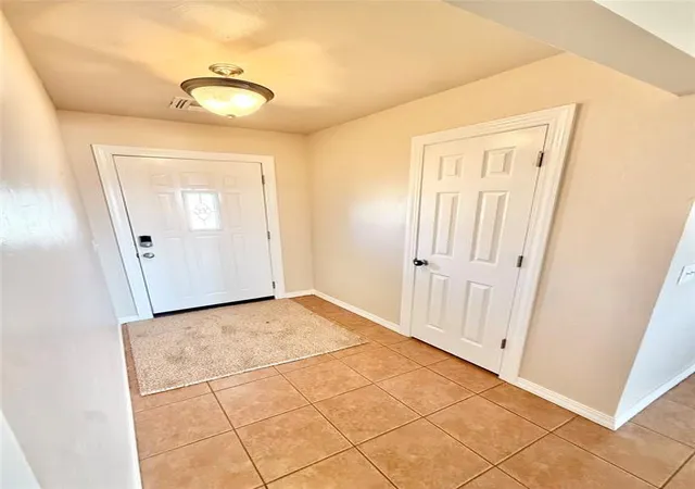 Photo 2 of Sale Pending at 1512 Sommerset Pl, Altus, OK 73521 | MLS# 1241380 | Listing updated on 2026-08-06