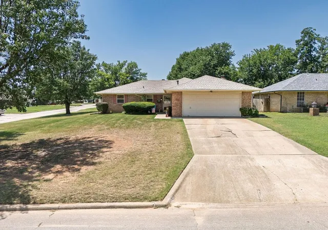 1st image of 29 Sequoyah Blvd, Shawnee, OK 74801 | MLS# 1241385