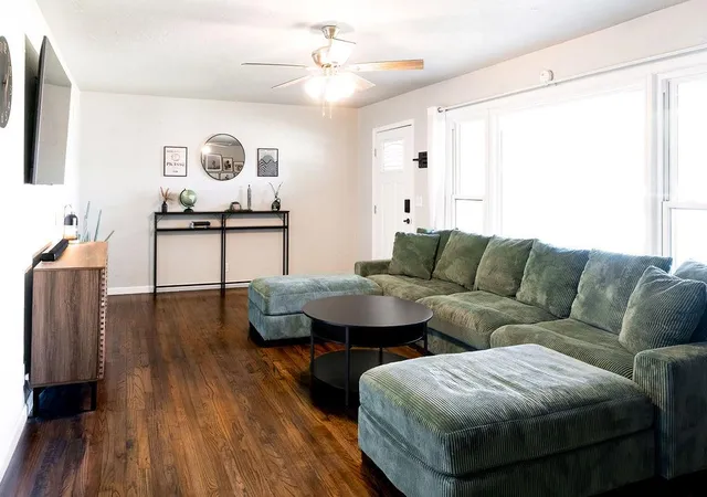 Photo 4 of Single family home for sale at 812 Allison Pl, El Reno, OK 73036 | MLS# 1241390 | Listing updated on 2026-10-07