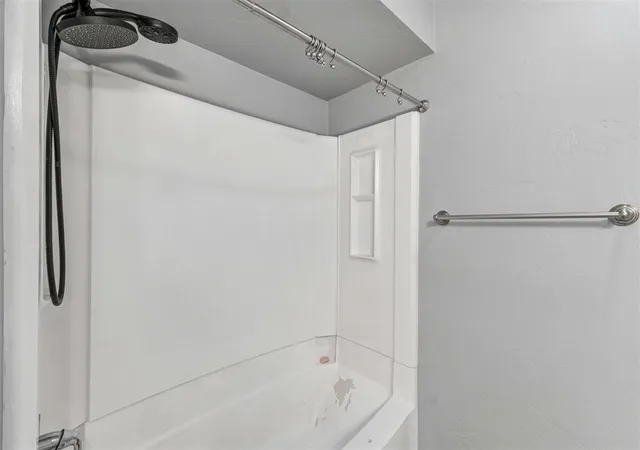 Condo for sale in building located at 14323 N Pennsylvannia Ave, Oklahoma City, OK 73134 - Unit #18C