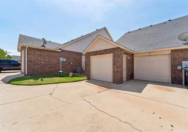 36th image of 2629 Cedar Tree Rd #F, Oklahoma City, OK 73120 | MLS# 1241414