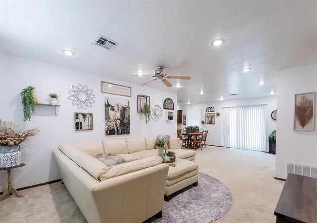 3rd image of 105 Mitchell Dr, Elk City, OK 73644 | MLS# 1241419