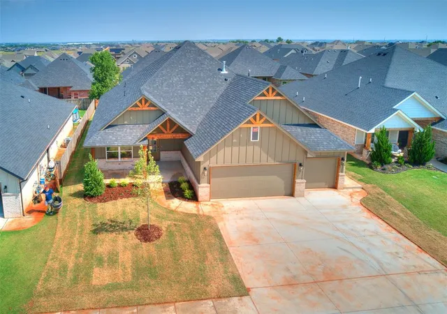 2nd image of 9321 Sw 43rd St, Oklahoma City, OK 73179 | MLS# 1241434