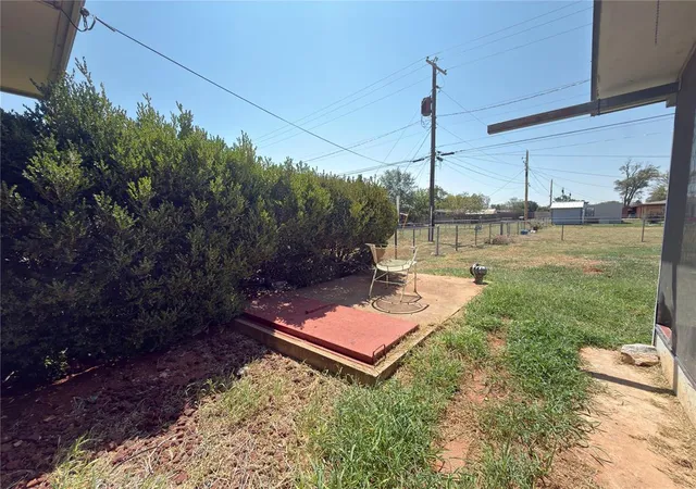 2nd image of 107 Cimarron Rd, Burns Flat, OK 73647