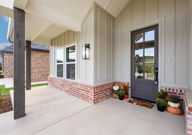 Photo 3 of Single family home for sale at 12809 Cobblestone Curv Rd, Oklahoma City, OK 73142 | MLS# 1241445 | Listing updated on 2026-09-25