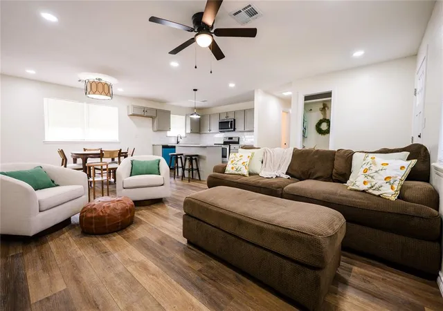 Photo 4 of Single family home for sale at 14 Crown Point, Pauls Valley, OK 73075 | MLS# 1241448 | Listing updated on 2026-09-30