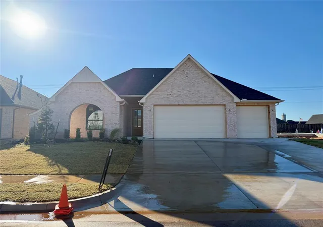 Photo 1 of Single family home for sale at 12905 Cobblestone Curv Rd, Oklahoma City, OK 73142 | MLS# 1241452 | Listing updated on 2026-10-19
