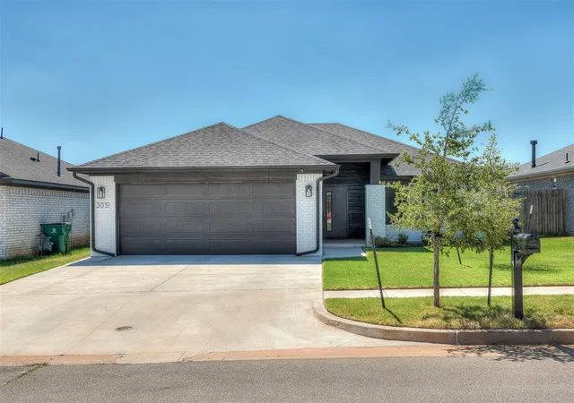 Photo 2 of Single family home for sale at 305 Pergola St, Yukon, OK 73099 | MLS# 1241457 | Listing updated on 2026-09-21