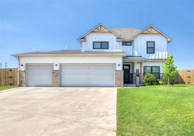 49th image of 101 Carlow Wy, Yukon, OK 73099 | MLS# 1241458
