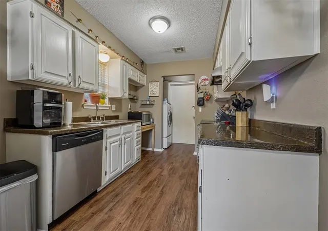 Photo 3 of Single family home for sale at 8005 Wilshire Hills Dr, Oklahoma City, OK 73132 | MLS# 1241466 | Listing updated on 2026-09-19