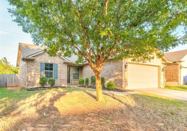 Photo 2 of Sale Pending at 2719 Sharpish Way, Norman, OK 73069 | MLS# 1241483 | Listing updated on 2026-08-26