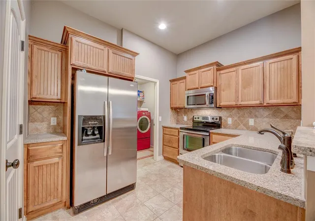 Photo 4 of Sale Pending at 2719 Sharpish Way, Norman, OK 73069 | MLS# 1241483 | Listing updated on 2026-08-26