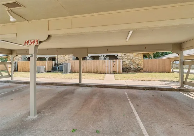 2nd image of 14343 N Pennsylvania Ave, Oklahoma City, OK 73134