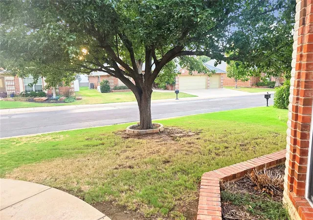 Photo 3 of Sale Pending at 14912 W Jefferson Ln, Oklahoma City, OK 73134 | MLS# 1241509 | Listing updated on 2026-09-19