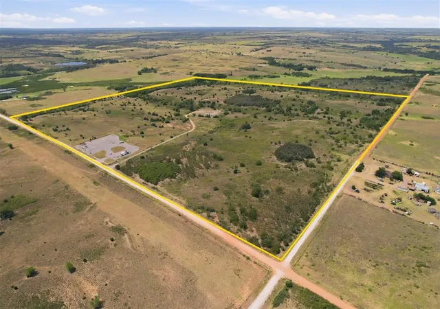 2nd image of N 1690/e 0950 Rd, Reydon, OK 73660 | MLS# 1241510