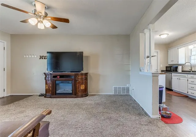 Photo 3 of Sale Pending at 927 Sw 1st Street, Moore, OK 73160 | MLS# 1241514 | Listing updated on 2026-09-06
