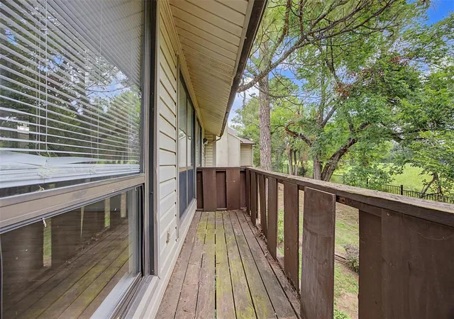 image of 833 Cardinal Creek Blvd, Norman, OK 73072