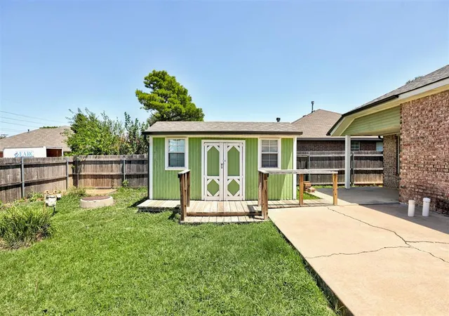 Photo 4 of Single family home for sale at 1240 Capitol Dr, Edmond, OK 73003 | MLS# 1241521 | Listing updated on 2026-09-19