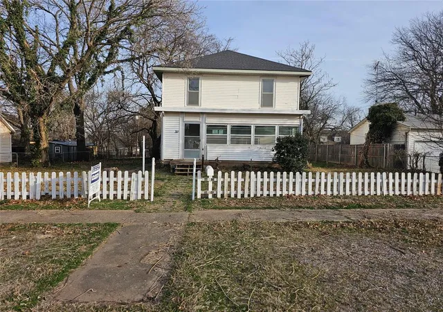 1st image of 311 E Jefferson St, Tecumseh, OK 74873 | MLS# 1241547