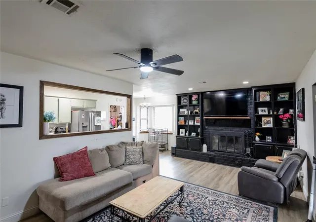 2nd image of 104 Peggy Dr, Elk City, OK 73644 | MLS# 1241554