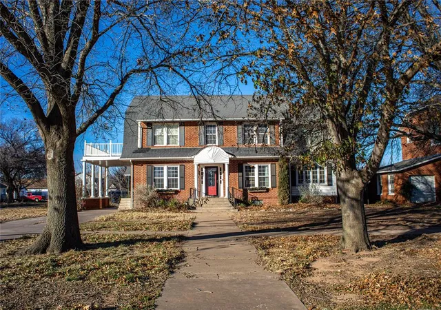 Photo 1 of Sale Pending at 505 W Lincoln St, Mangum, OK 73554 | MLS# 1241558 | Listing updated on 2026-07-29