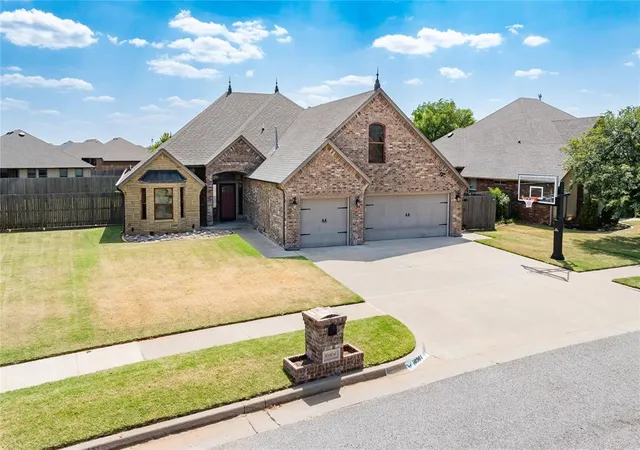 1st image of 10904 Sw 19th St, Yukon, OK 73099 | MLS# 1241560