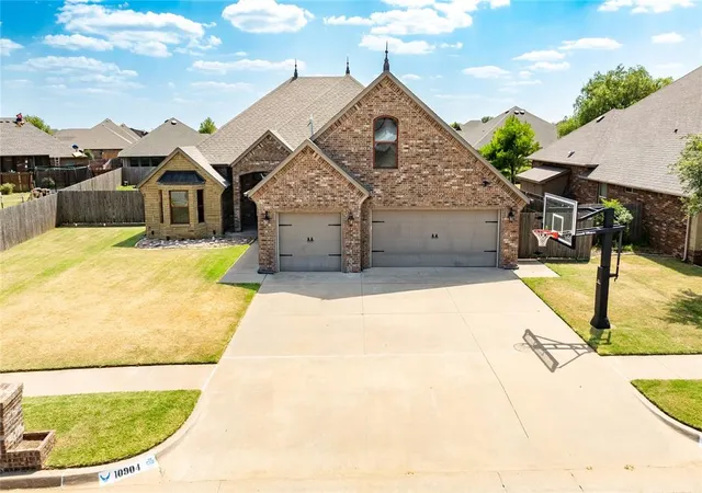 Photo 1 of Single family home for sale at 10904 Sw 19th Street, Yukon, OK 73099 | MLS# 1241560 | Listing updated on 2026-10-02