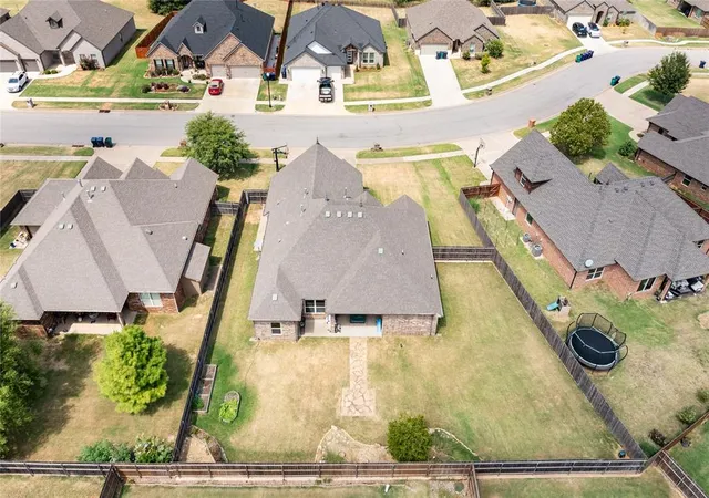 39th image of 10904 Sw 19th St, Yukon, OK 73099 | MLS# 1241560