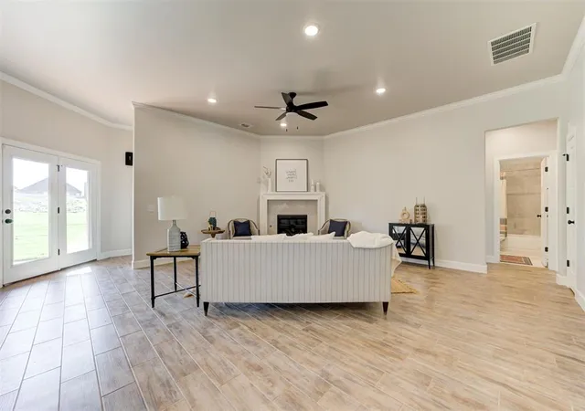 Photo 4 of Single family home for sale at 3305 Slate River Dr, Yukon, OK 73099 | MLS# 1241583 | Listing updated on 2026-07-29