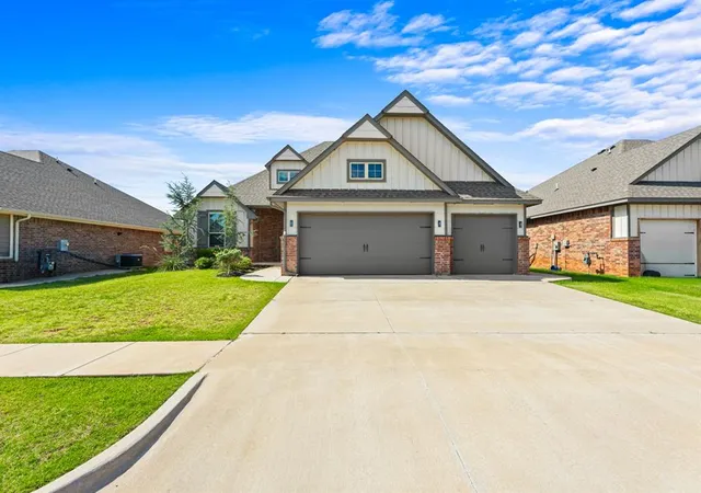 2nd image of 8312 Nw 160th St, Edmond, OK 73013 | MLS# 1241585