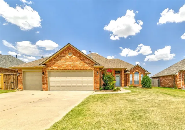 1st image of 551 W Geronimo Court Wy, Mustang, OK 73064 | MLS# 1241598