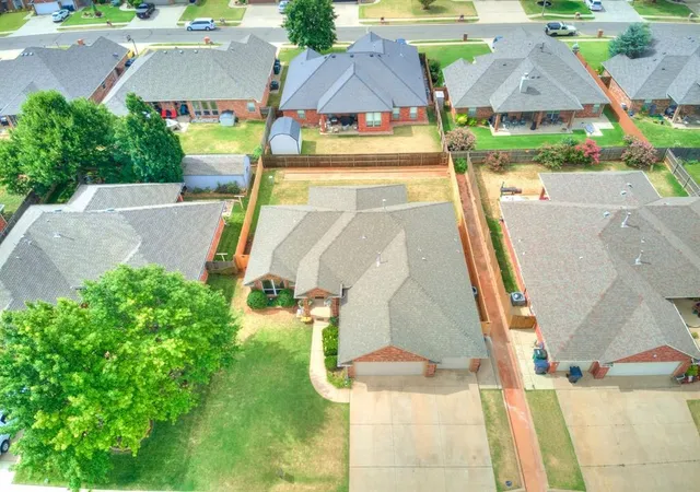 34th image of 10628 Nw 39th St, Yukon, OK 73099 | MLS# 1241601