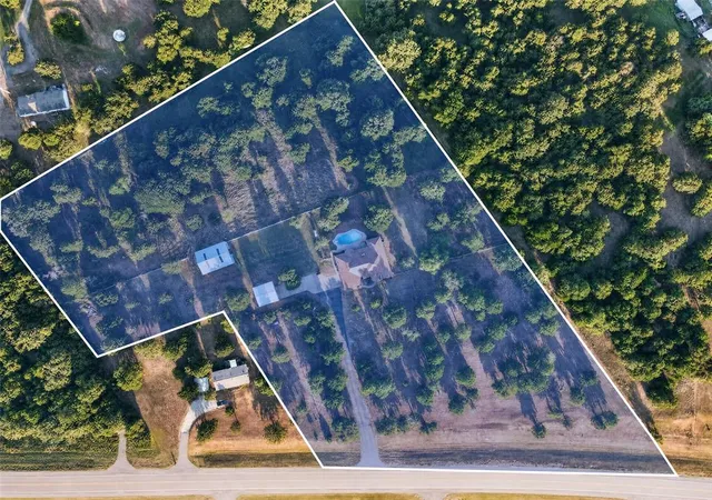 Photo 3 of Single family home for sale at 329833 E Highway 66, Wellston, OK 74881 | MLS# 1241607 | Listing updated on 2026-08-27