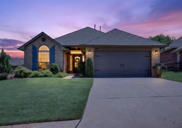 Photo 3 of Sale Pending at 300 Crossland Ct, Edmond, OK 73003 | MLS# 1241611 | Listing updated on 2026-08-10