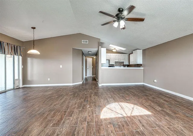 3rd image of 2143 Lonnie Ln, Oklahoma City, OK 73170 | MLS# 1241612