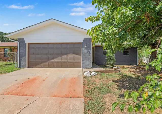 1st image of 2012 Mary Ave, Seminole, OK 74868 | MLS# 1241617