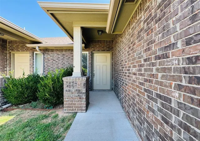 image of 1001 Merlin Dr Dr #1001 - 1003, Norman, OK 73072 | MLS# 1241624