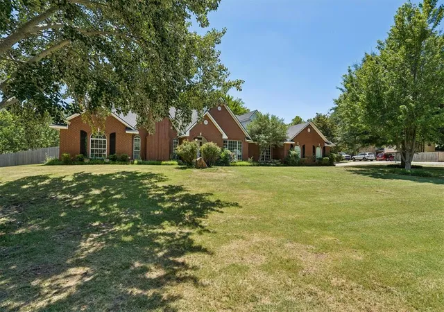 2nd image of 1401 Oklahoma Ave, Norman, OK 73071 | MLS# 1241629