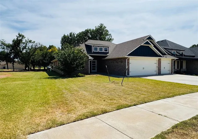 3rd image of 828 E Barajas Ter, Mustang, OK 73064 | MLS# 1241633