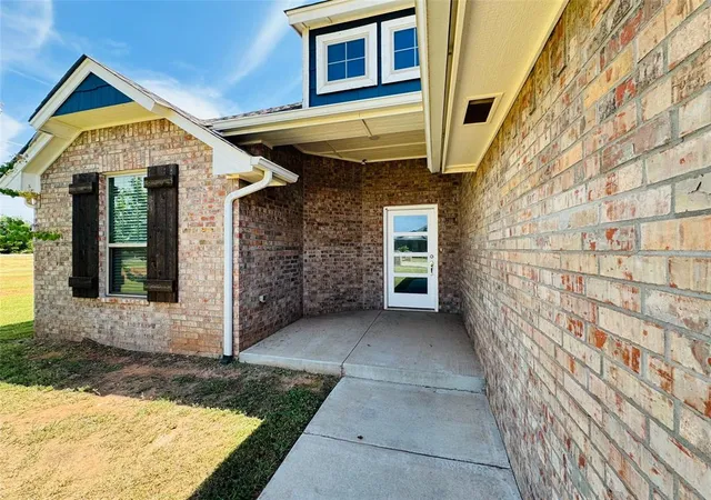 5th image of 828 E Barajas Ter, Mustang, OK 73064 | MLS# 1241633