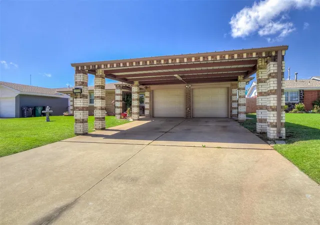 Photo 2 of Single family home for sale at 2612 Sw 71st Street, Oklahoma City, OK 73159 | MLS# 1241640 | Listing updated on 2026-07-29