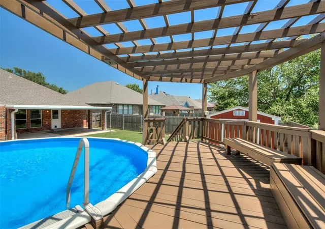 2nd image of 825 Oak Creek Dr, Moore, OK 73160 | MLS# 1241651