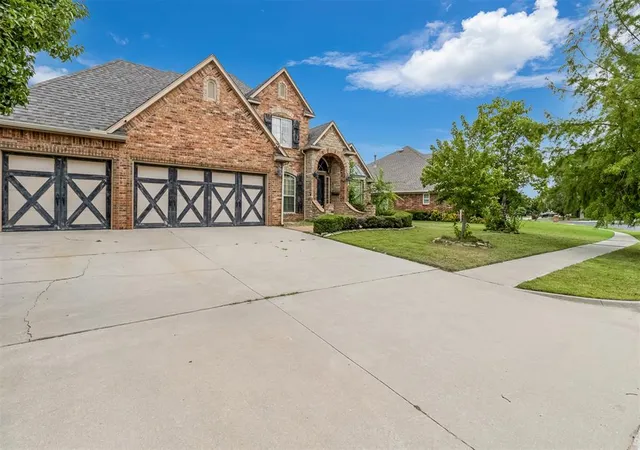 2nd image of 3905 Carrington Ln, Norman, OK 73072 | MLS# 1241656