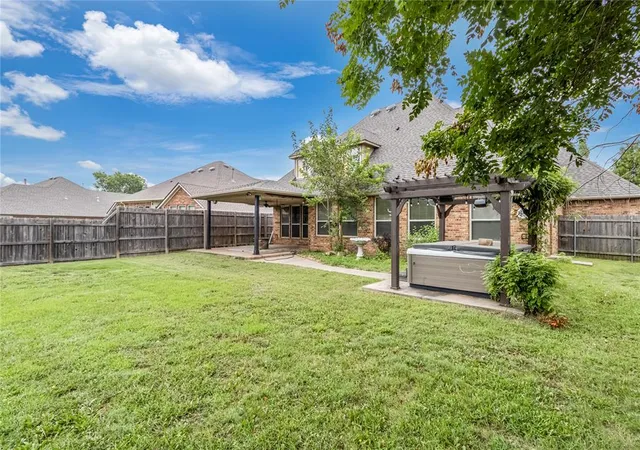 41st image of 3905 Carrington Ln, Norman, OK 73072 | MLS# 1241656