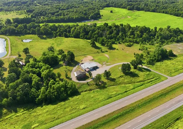 Photo 4 of Single family home for sale at 10255 US Hwy 377, Ada, OK 74820 | MLS# 1241657 | Listing updated on 2026-07-29